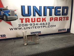 Used Universal Peterbilt 379 Bracket (Stock #P-5002)) Part Image