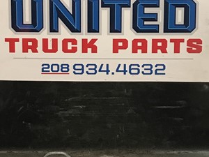 Used Universal Peterbilt 379 Bracket (Stock #P-5018-LV)) Part Image