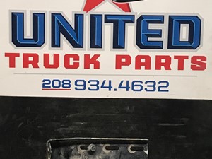 Used Universal Peterbilt 379 Bracket (Stock #P-5005-LV)) Part Image