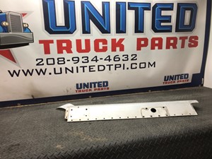 Used Universal Peterbilt 379 Hood Accessory (Stock #P-5157)) Part Image