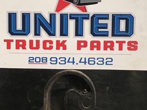 Used Universal Peterbilt 379 Hood Hinge (Stock #P-5096)) Part Image