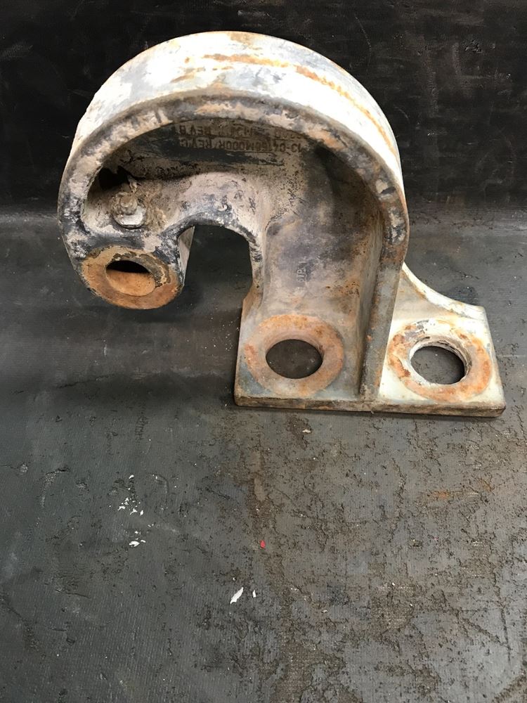 Universal Peterbilt Other (Stock P4939LV) Hood Hinges TPI