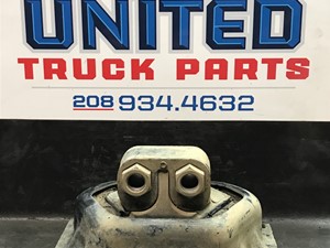Used Universal Volvo VNL Engine Mount (Stock #P-4906-LV)) Part Image