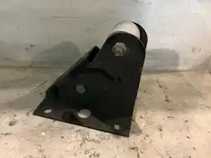 Used 1997 Freightliner FLD120 Hood Hinge (Stock #P-7698)) Part Image
