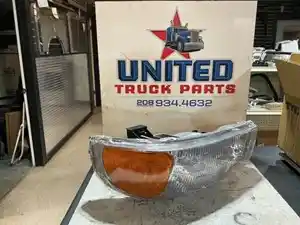 Used 1999-2010 Chevrolet / GMC Light (Stock #CP-245)) Part Image