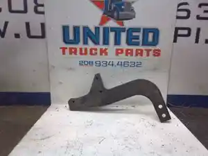 Used Bracket (Stock #P-6833)) Part Image