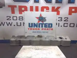 Used Cummins Valve Cover (Stock #P-6808)) Part Image
