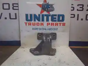 Used Ford L8000 Engine Mount Image
