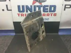 Used Ford Bracket (Stock #P-6360)) Part Image