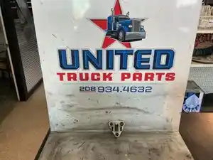 Used Ford L9000 Hood Latch (Stock #P-7499)) Part Image