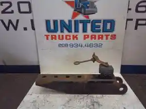 Used Freightliner Bracket (Stock #P-6554)) Part Image