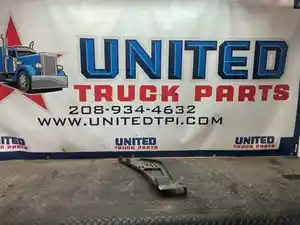 Used Freightliner FLD Bracket (Stock #P-7390)) Part Image