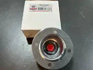 Used Hub (Stock #P-7746)) Part Image