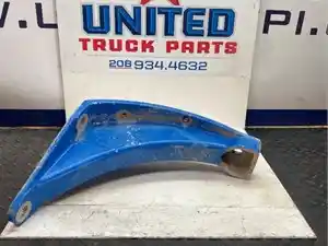 Used Peterbilt 379 Bracket (Stock #P-6388)) Part Image
