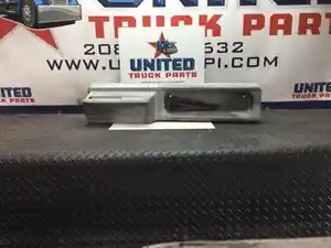 Used Peterbilt Sleeper Part (Stock #P-6405)) Part Image