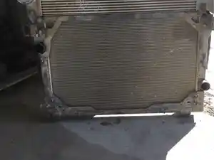 Used Radiator (Stock #P-6899)) Part Image