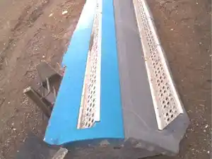 Used Universal Freightliner Universal Sleeper Fairing (Stock #P-7114)) Part Image