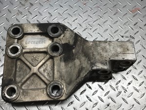 Used Volvo Engine Mount (Stock #P-2090)) Part Image