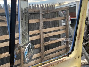 Used 1984 International CO-1750B Door Window (Stock #P-12420)) Part Image