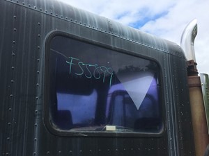 Used 1986 Freightliner FLD112SD Back Window (Stock #P-4640)) Part Image