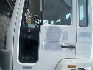 Used 1987 Volvo FE Door (Stock #P-14938)) Part Image