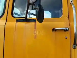 Used 1992 Mack DM688S Door (Stock #P-53346)) Part Image