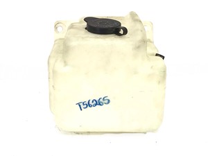 Used 1993 GMC TOPKICK Windshield Washer Reservoir (Stock #P-15054)) Part Image