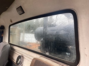 Used 1995 Ford LNT9000 Back Window (Stock #P-11702)) Part Image