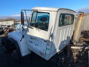 Used 1995 Ford LNT9000 Cab (Stock #P-21938)) Part Image
