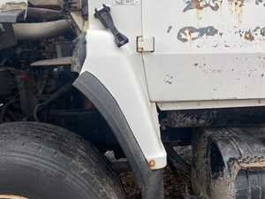 Used 1995 Ford LNT9000 Fender Extension (Stock #P-11692)) Part Image