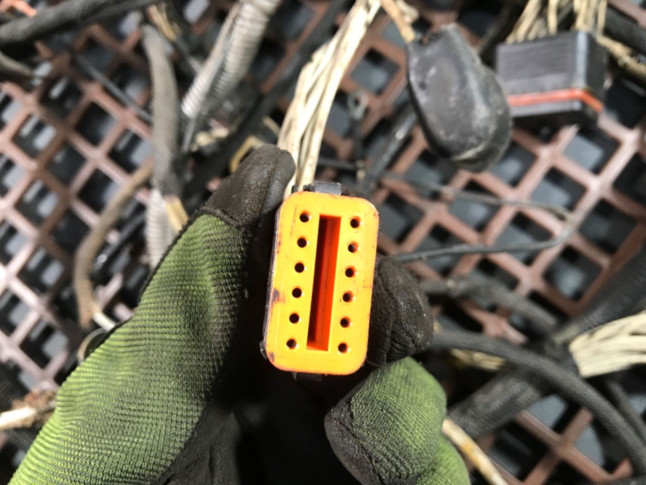 1997 Caterpillar 3406 (Stock #P-12545) | Wiring Harnesses | TPI