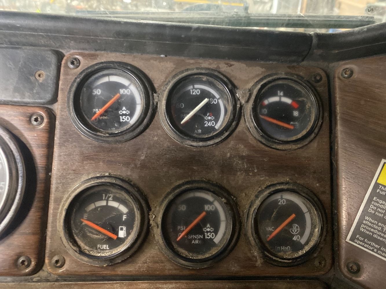 1997 FREIGHTLINER FLD112SD INSTRUMENT CLUSTER FOR SALE 710852 MD