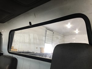 Used 1997 International 4900 Back Window (Stock #P-7240)) Part Image