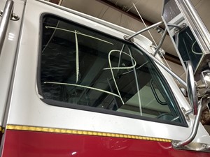Used 1998 Western Star 4900E Door Window (Stock #P-17865)) Part Image