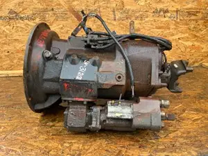 Used 1999 Eaton/Fuller Transmission Assy (Stock #P-32637)) Part Image