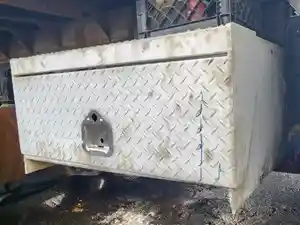 Used 2000 Freightliner CENTURY CLASS 12 Battery Box Cover (Stock #P-36818)) Part Image