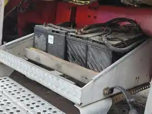 Used 2001 Freightliner FLD132 XL CLASSIC Battery Box (Stock #P-40343)) Part Image