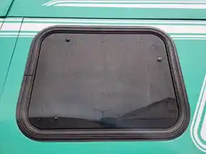 Used 2001 Kenworth T2000 Back Window (Stock #P-51095)) Part Image