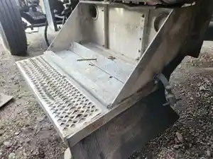 Used 2001 Peterbilt 379 Battery Box (Stock #P-38352)) Part Image