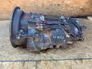 Used 2002 Eaton/Fuller Transmission Assy (Stock #P-22124)) Part Image