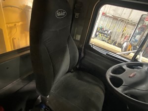 Used 2002 Peterbilt 357 Seat (Stock #P-15136)) Part Image