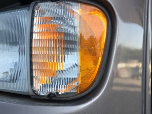 Used 2002 ROADMASTER Raised Rail Marker Lamp (Stock #P-8707)) Part Image