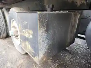 Used 2002 Volvo VHD Hydraulic Tank (Stock #P-40248)) Part Image