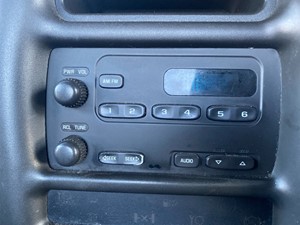 Used 2005 Chevrolet C7500 Radio (Stock #P-23470)) Part Image
