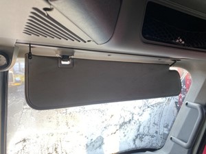 Used 2005 Freightliner COLUMBIA 120 Sun Visor (Stock #P-22231)) Part Image