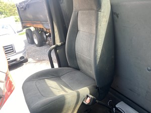 Used 2005 Freightliner M2 106 Seat (Stock #P-18243)) Part Image