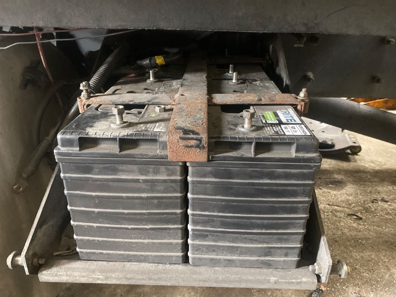 2005 International 9400I (Stock #P-12762) | Battery Boxes | TPI