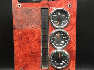 Used 2005 International 9400I Instrument Cluster (Stock #P-12768)) Part Image