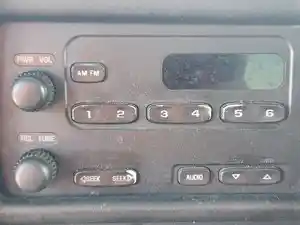 Used 2006 GMC C6500 Radio (Stock #P-45778)) Part Image