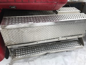 Used 2006 International 9200I Battery Box (Stock #P-22930)) Part Image